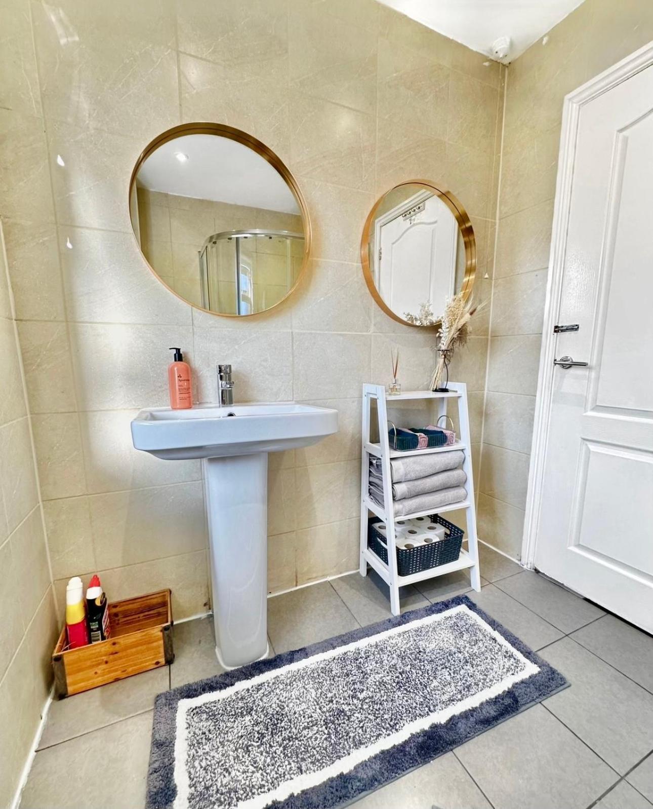 Charming 3-Bedroom House With Garden In Portsmouth, Close Parking, Train Station & Gunwharf Εξωτερικό φωτογραφία