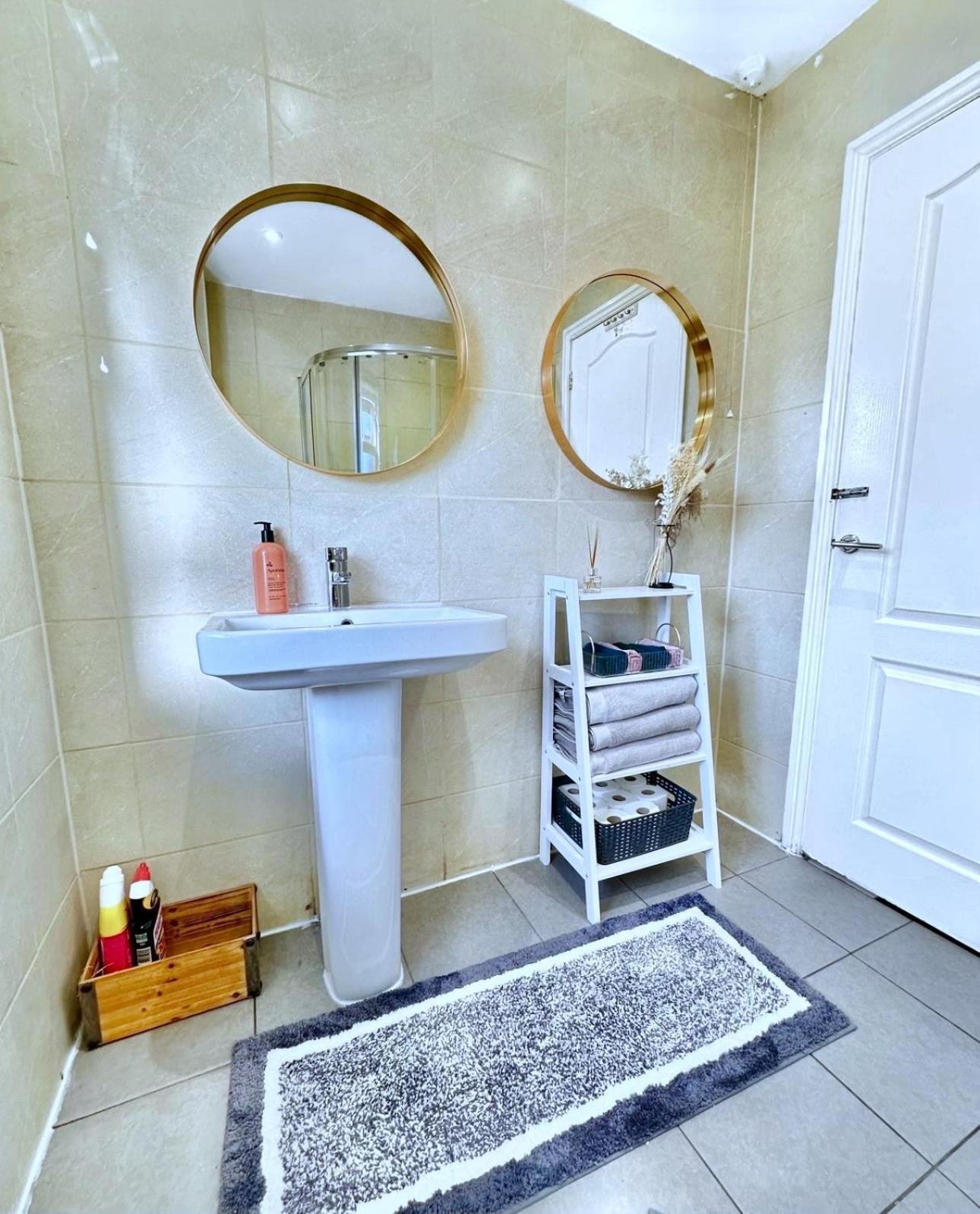 Charming 3-Bedroom House With Garden In Portsmouth, Close Parking, Train Station & Gunwharf Εξωτερικό φωτογραφία